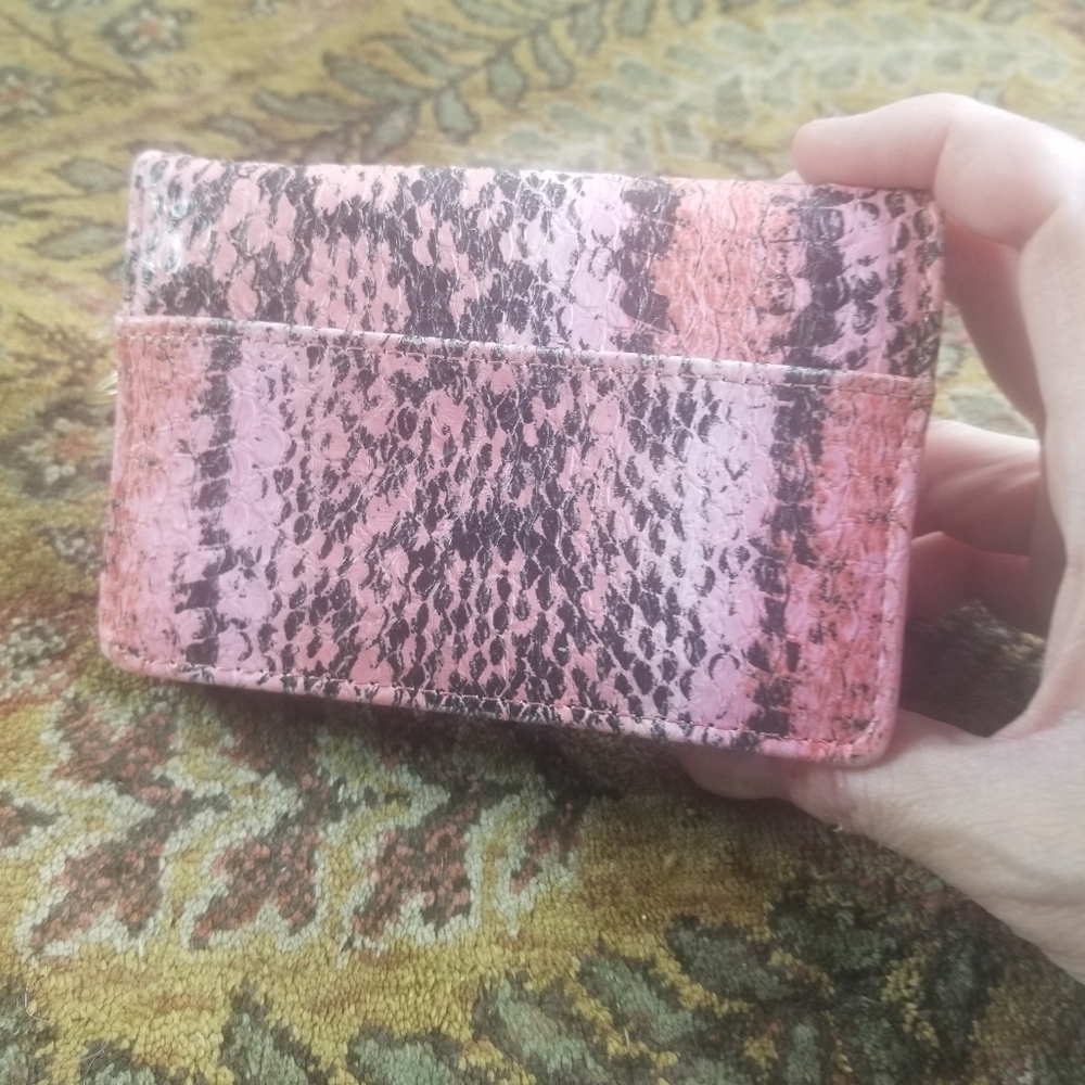 Juicy Couture snakeskin print Keychain wallet card holder - Picture 6 of 7